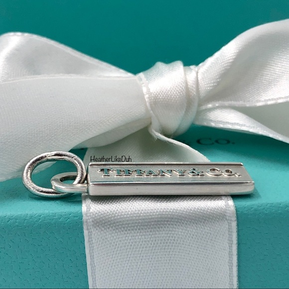 Authentic TIFFANY & Co. Sterling Silver Street Sign NYC Bar Pendant Charm Tag - Picture 4 of 8